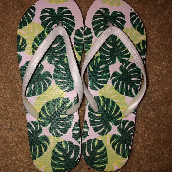 Plant flip flops - Picture 1 of 2